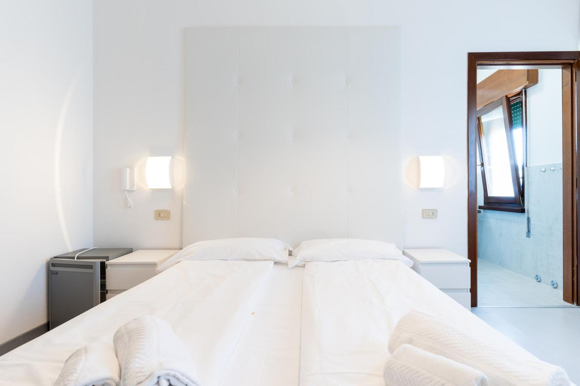 Hotel Regina Каорле Екстериор снимка